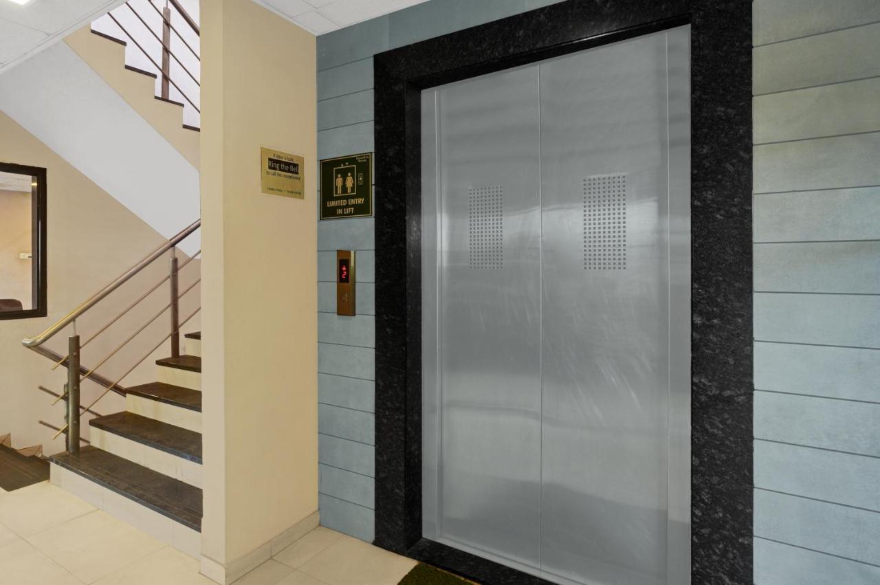 Greenotel Rooms Hazira, Surat Exterior foto
